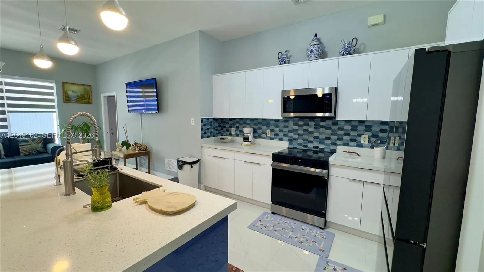 937 NE 35th Ave, Homestead, FL 33033 photo 9