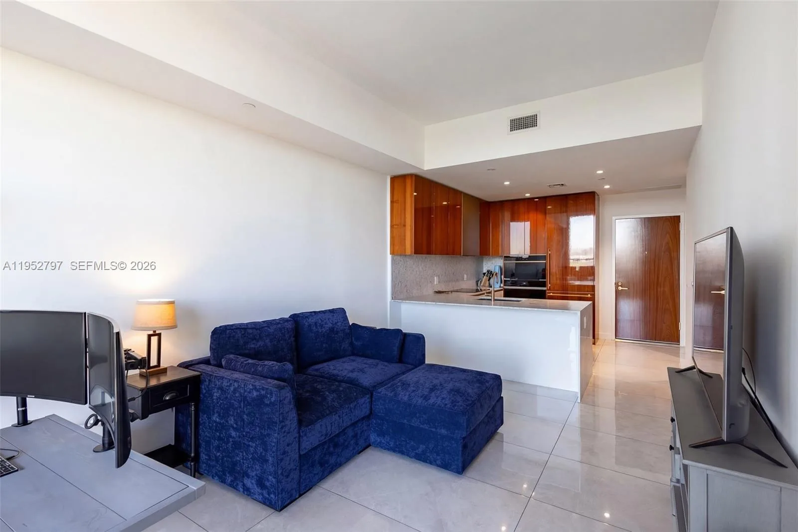 2678 Tigertail Ave # 612, Miami, FL 33133