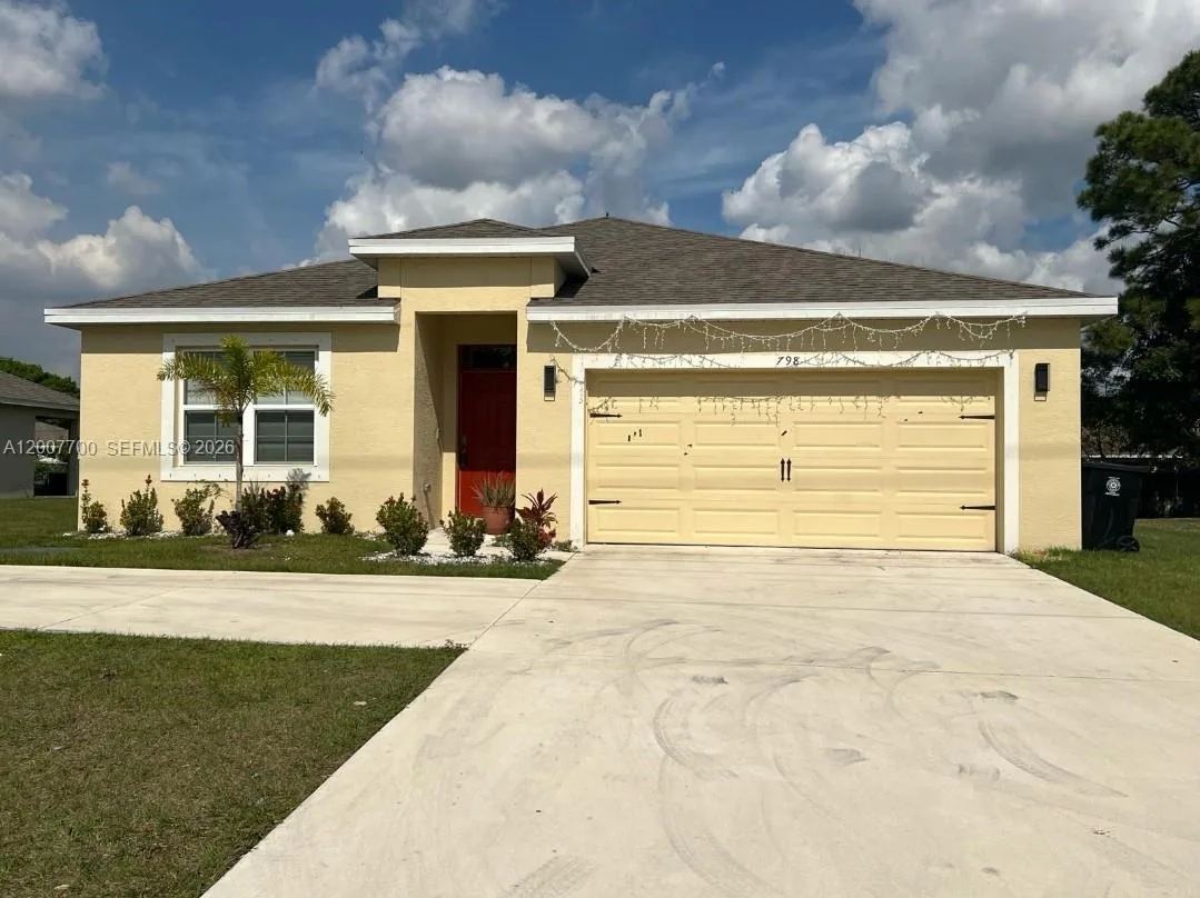 798 NW Bayshore Blvd, Port St. Lucie, FL 34983