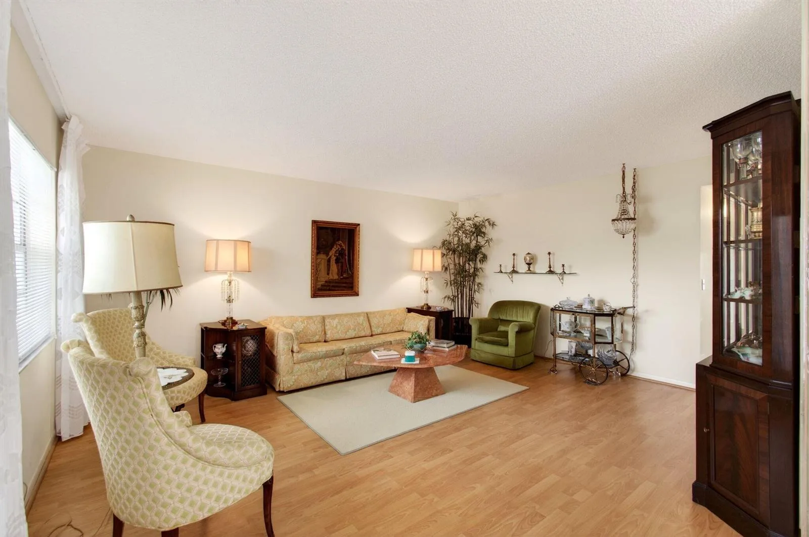 349 Capri # H, Delray Beach, FL 33484 photo 2