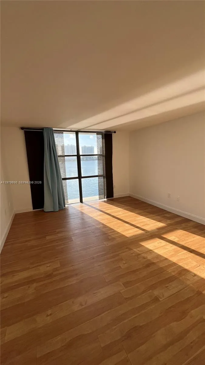 17500 N Bay Rd # S403, Sunny Isles Beach, FL 33160 photo 13