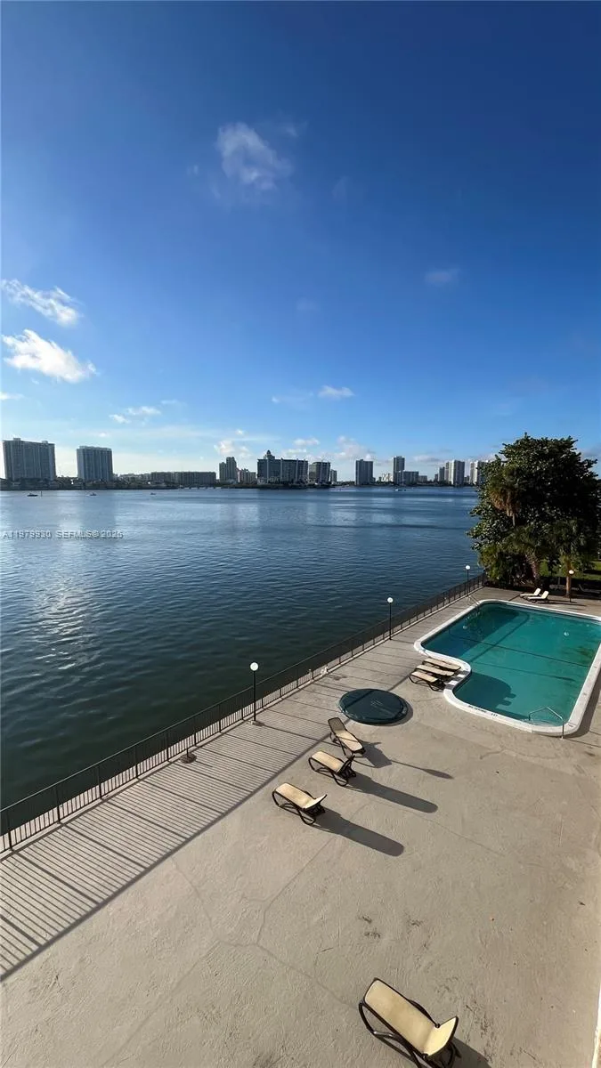 17500 N Bay Rd # S403, Sunny Isles Beach, FL 33160 photo 3