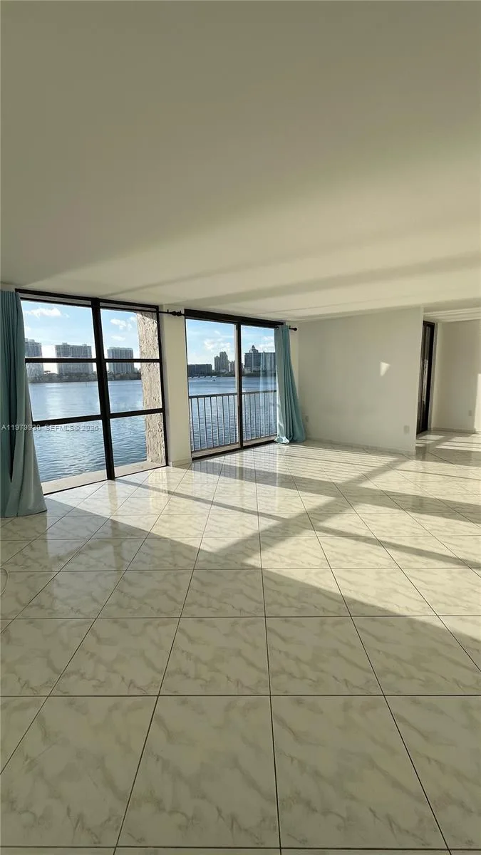 17500 N Bay Rd # S403, Sunny Isles Beach, FL 33160 photo 4