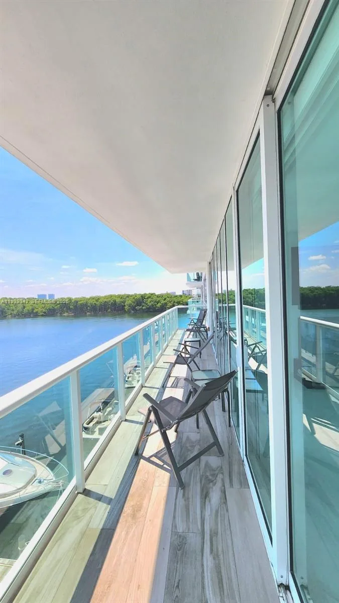 400 Sunny Isles Blvd # 515, Sunny Isles Beach, FL 33160 photo 2