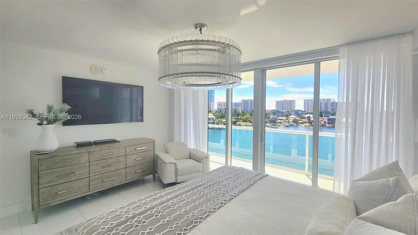400 Sunny Isles Blvd # 515, Sunny Isles Beach, FL 33160 photo 9