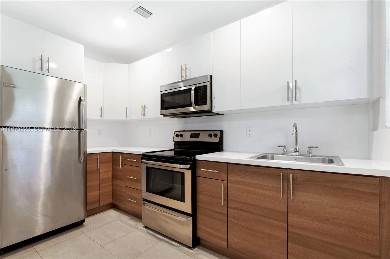 214 Salamanca Ave # 3, Coral Gables, FL 33134