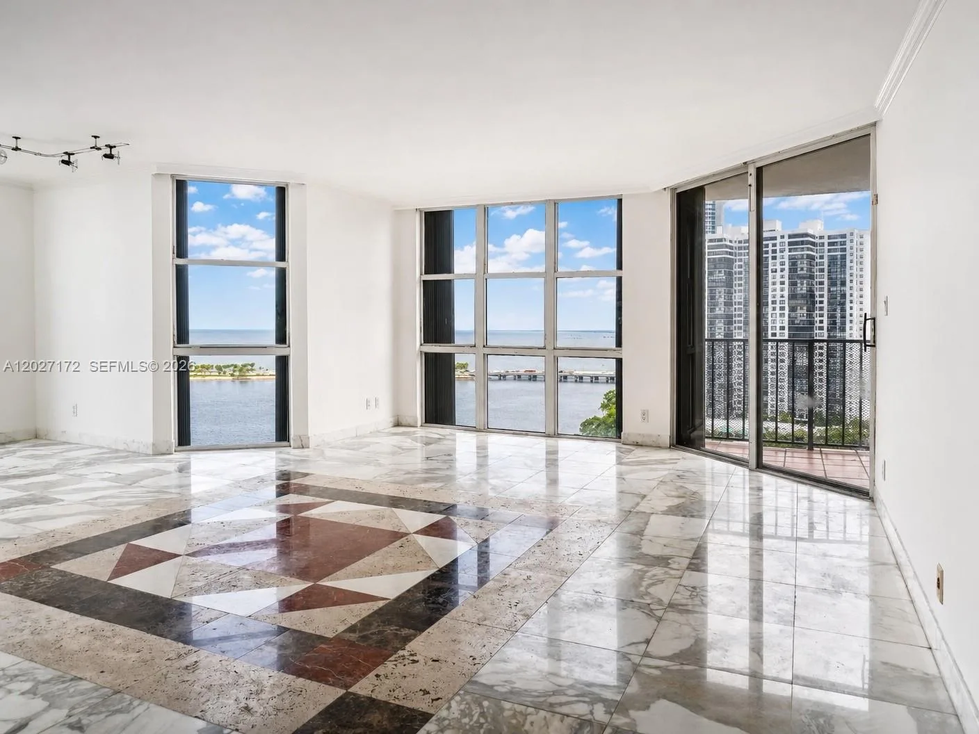 1925 Brickell Ave # D-1808, Miami, FL 33129 photo 4