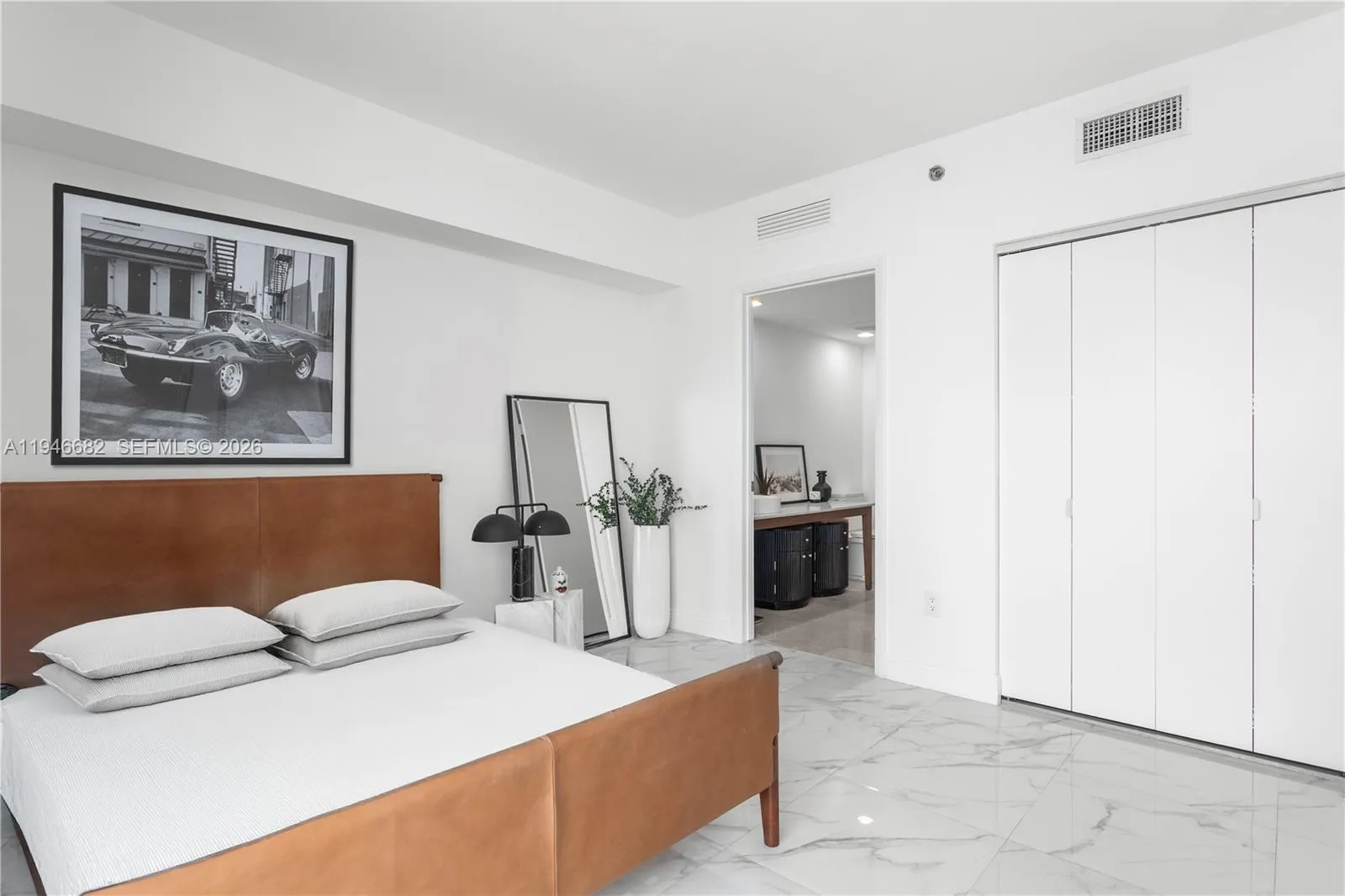 465 Brickell Ave # 5505, Miami, FL 33131 photo 13