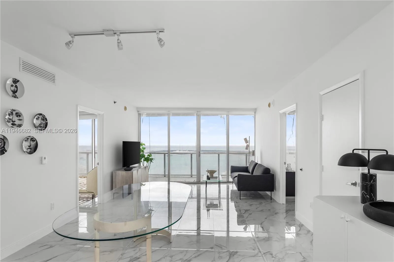 465 Brickell Ave # 5505, Miami, FL 33131 photo 5