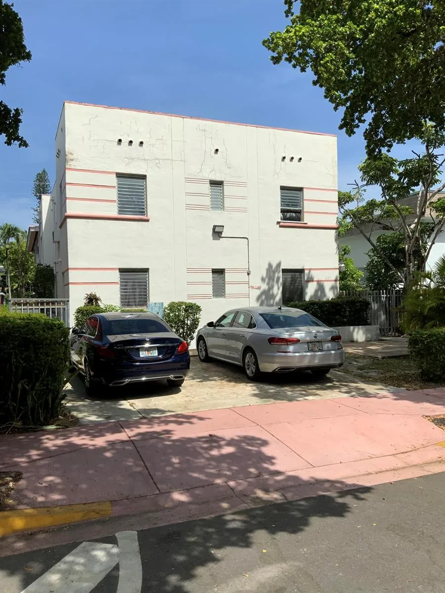 625 MICHIGAN Avenue, Miami Beach, FL 33139 photo 2