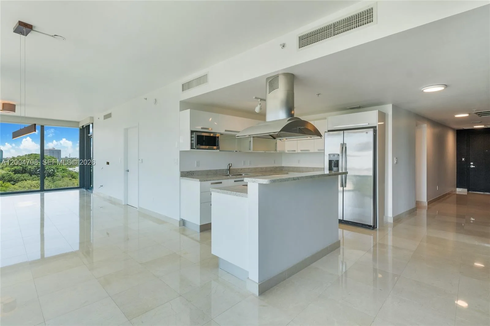 601 NE 36th St # 801, Miami, FL 33137 photo 5