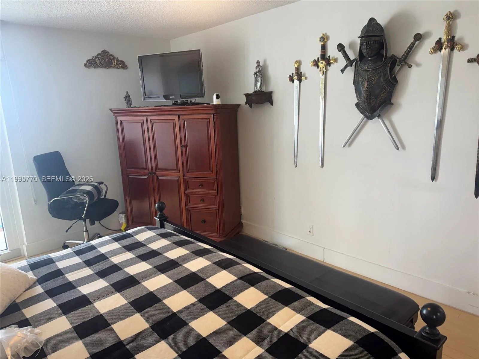 100 Bayview Dr # 725, Sunny Isles Beach, FL 33160 photo 10
