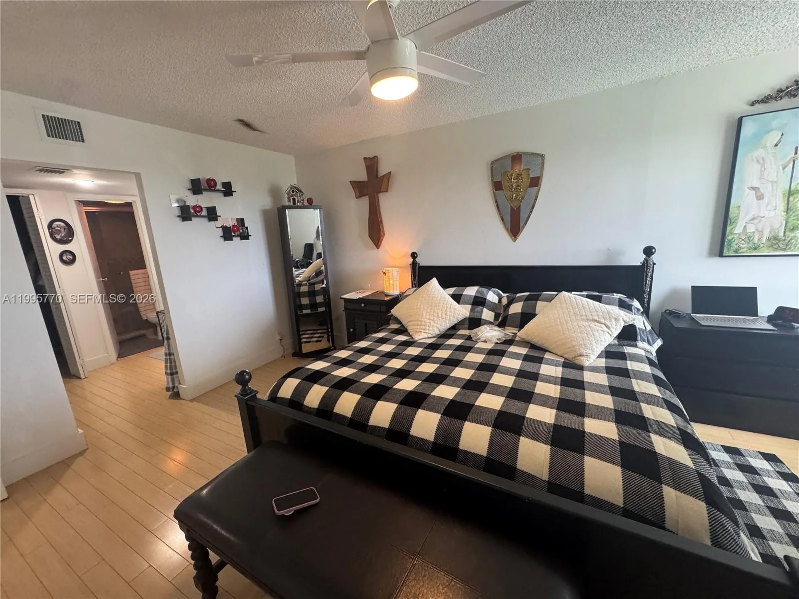 100 Bayview Dr # 725, Sunny Isles Beach, FL 33160 photo 13