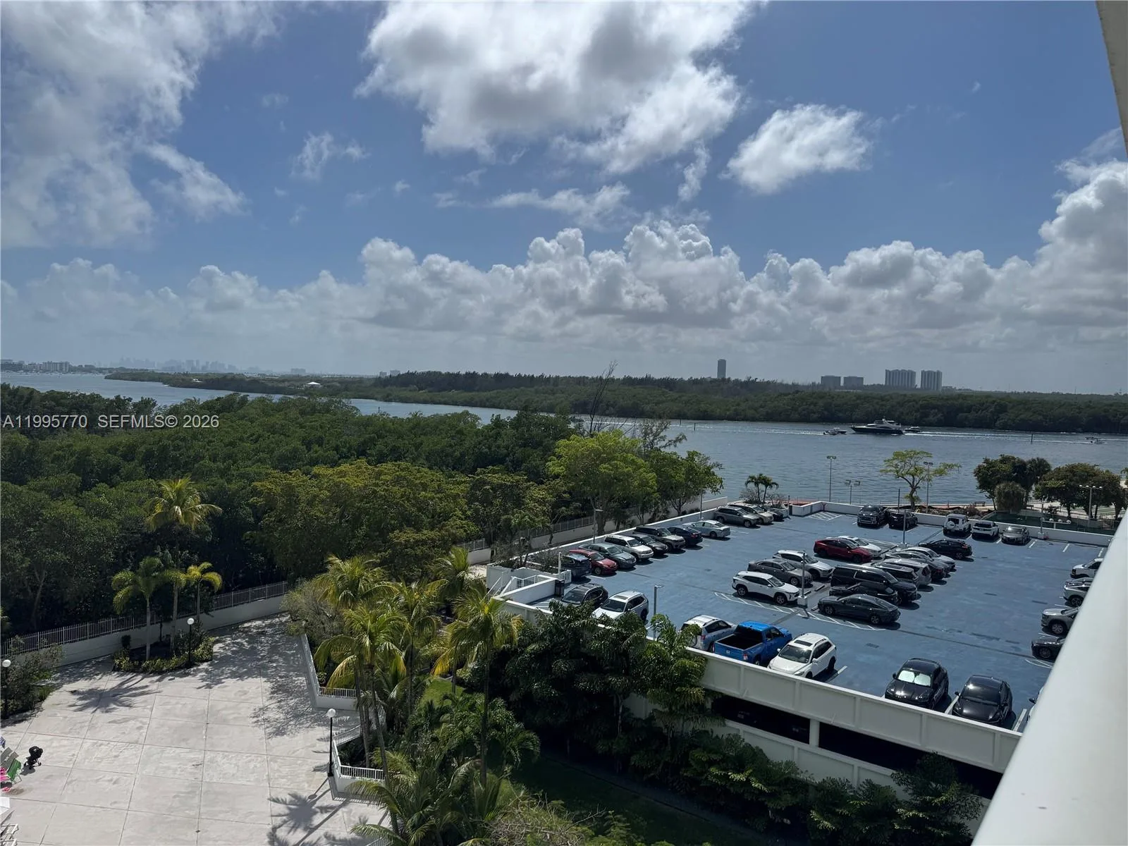 100 Bayview Dr # 725, Sunny Isles Beach, FL 33160 photo 7