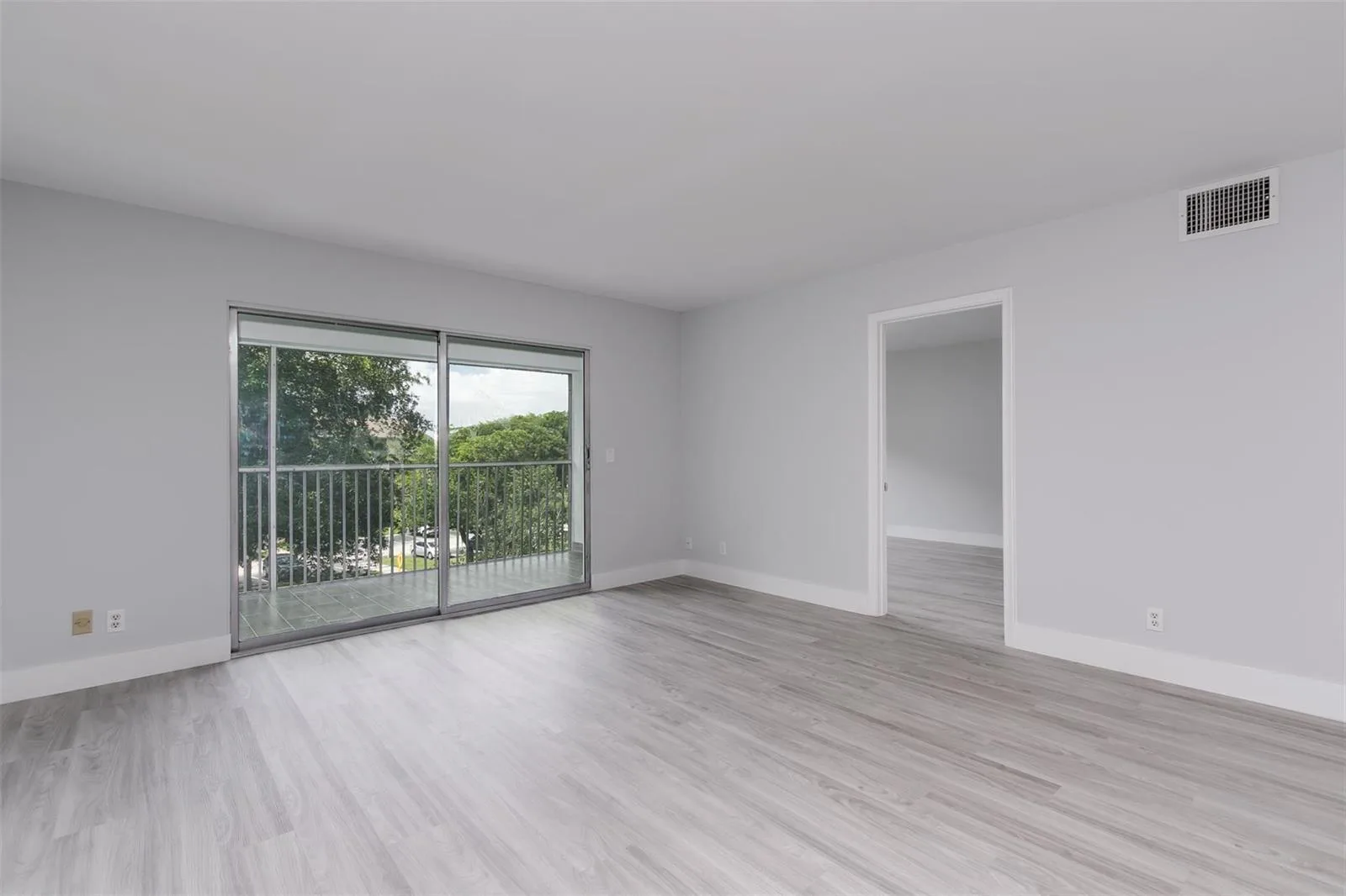 12600 SW 5th Court # 408l, Pembroke Pines, FL 33027 photo 11