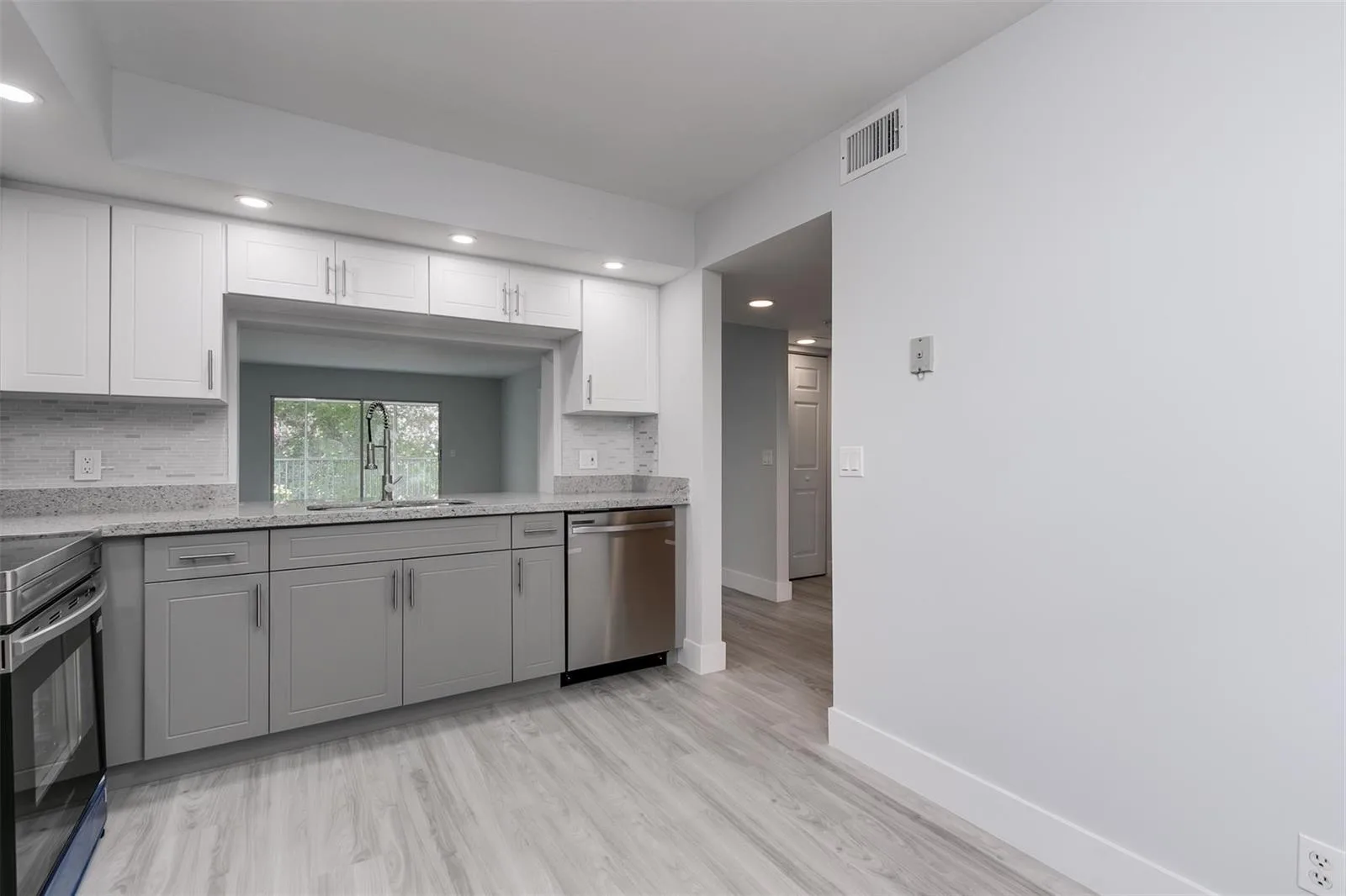 12600 SW 5th Court # 408l, Pembroke Pines, FL 33027 photo 7