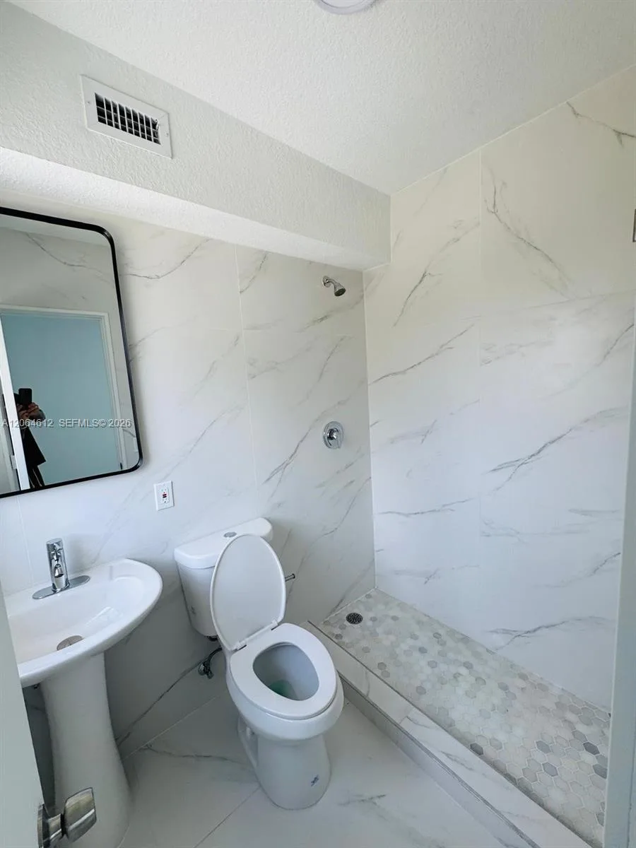 8440 NW 4th Ave # 8440, Miami, FL 33150 photo 8