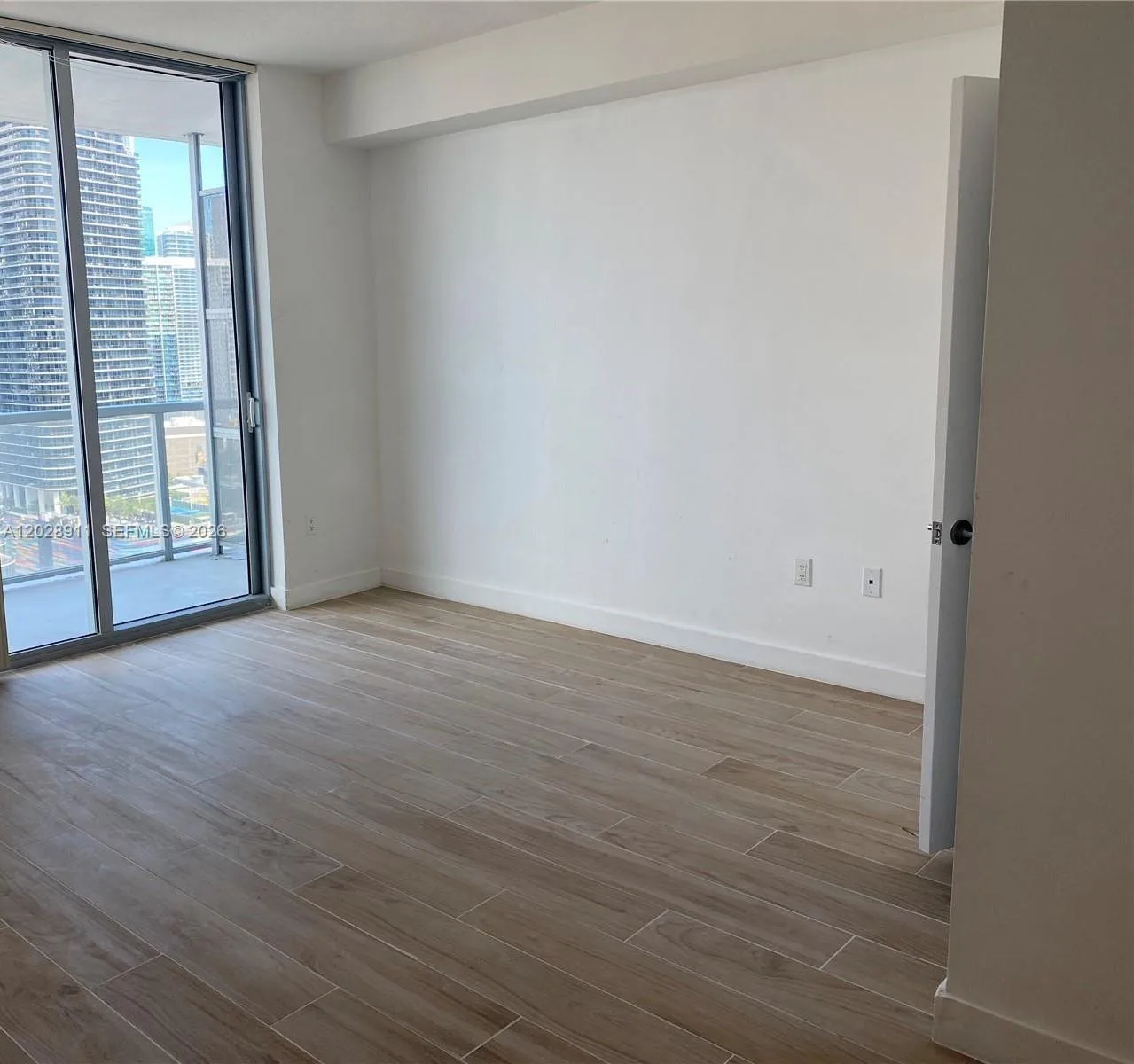 1111 SW 1st Ave # 3123-N, Miami, FL 33130 photo 9