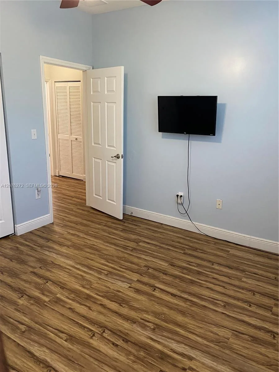2529 NE 41st Ter, Homestead, FL 33033 photo 12