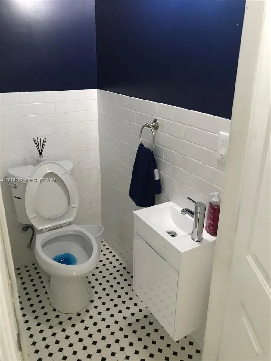 2529 NE 41st Ter, Homestead, FL 33033 photo 13