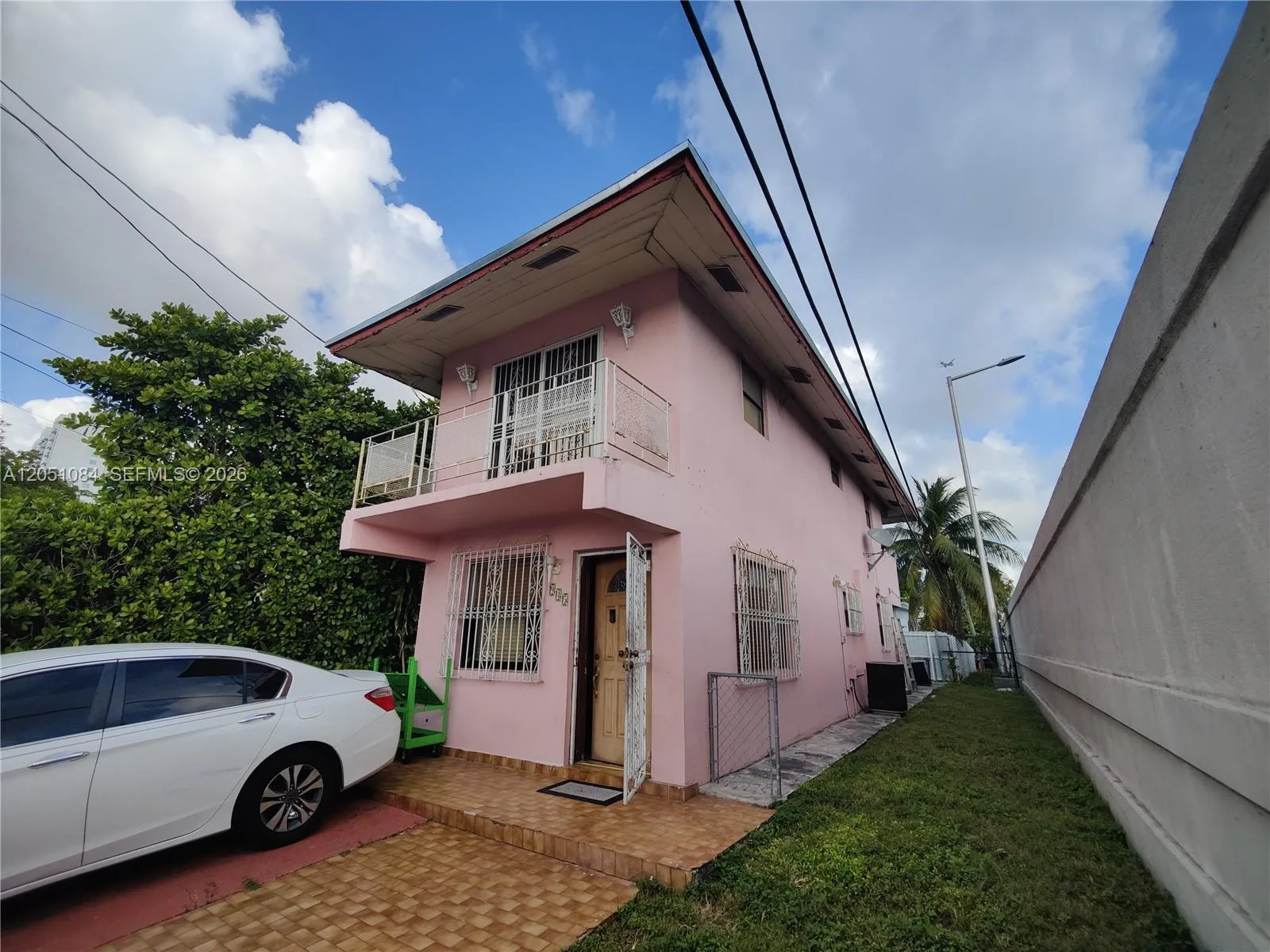 945 NW 19th Ave, Miami, FL 33125 photo 5