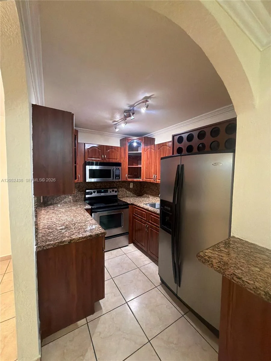 1101 SW 122nd Ave # 106, Miami, FL 33184 photo 2