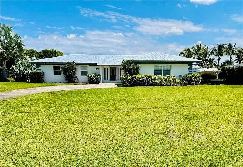 416 SE Naranja Avenue, Port St. Lucie, FL 34983 photo 2