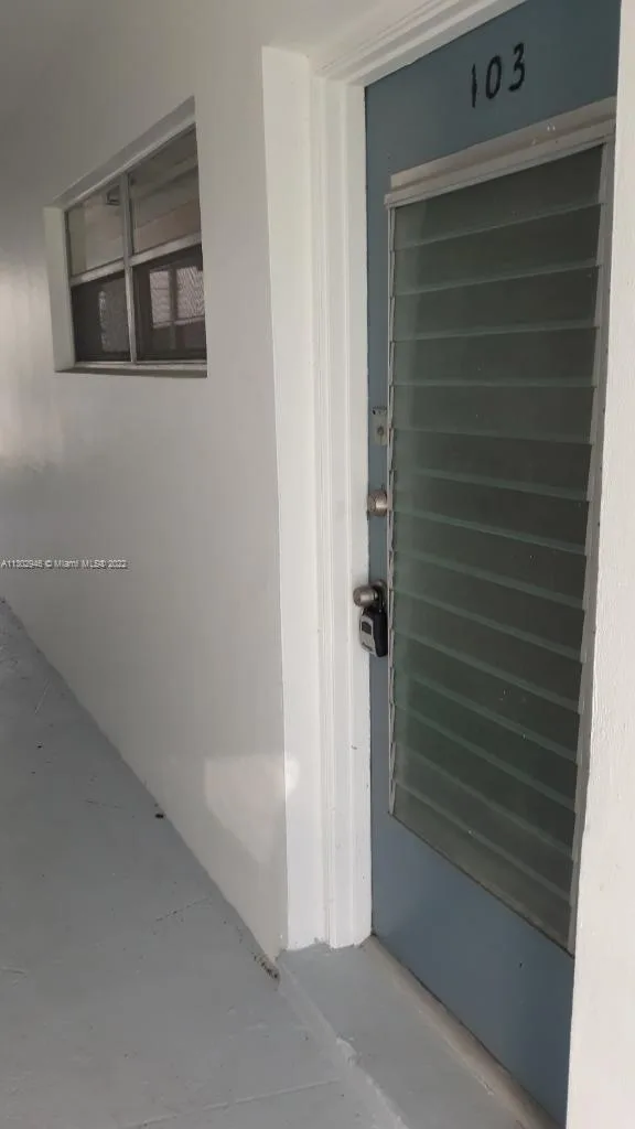 6520 Winfield Blvd # 103, Margate, FL 33063