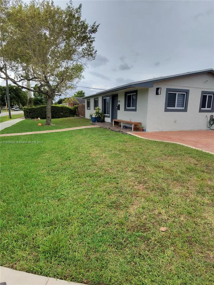 20180 NW 14th Ct, Miami Gardens, FL 33169 photo 6