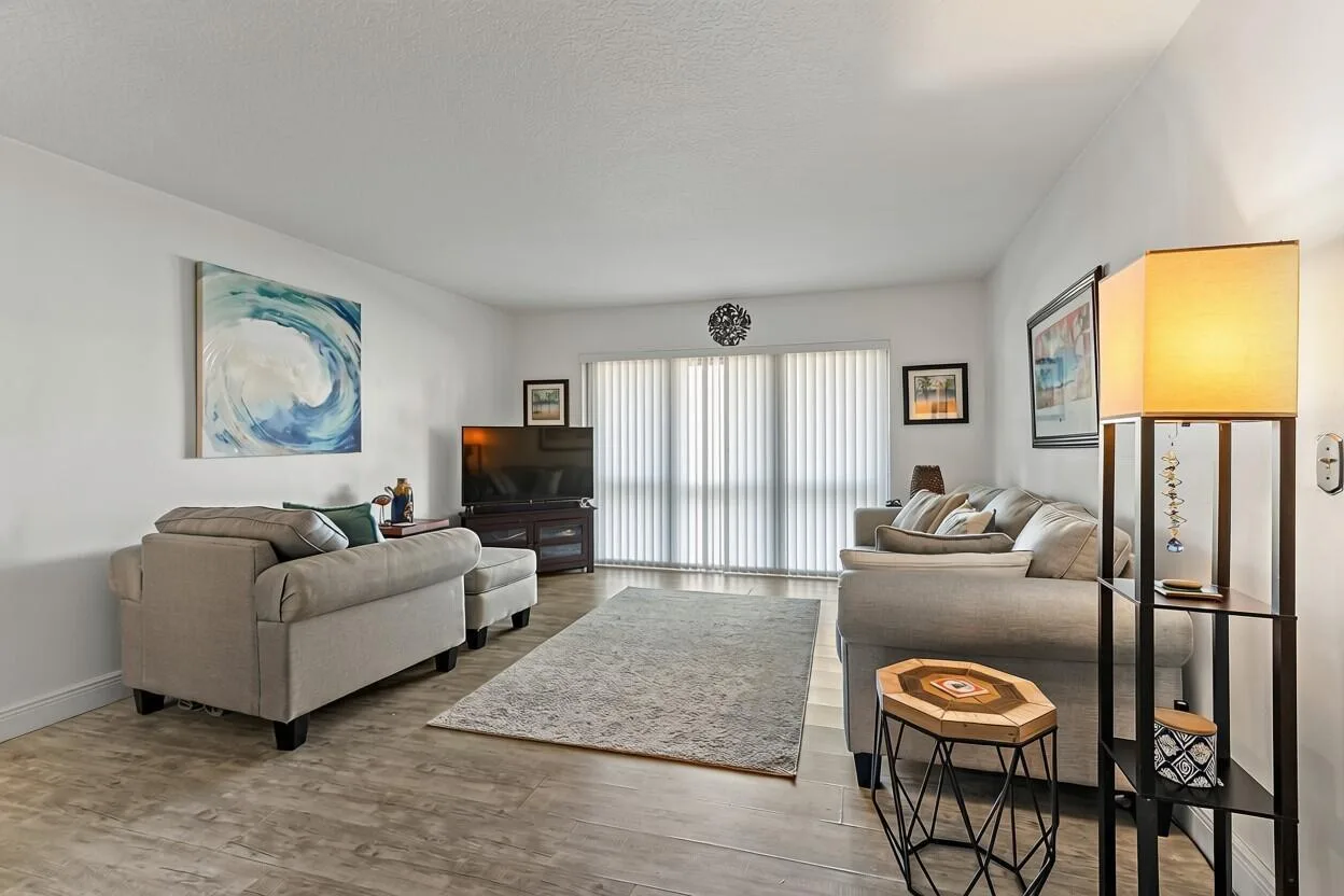 1111 GREEN PINE Boulevard # F1, West Palm Beach, FL 33409 photo 4