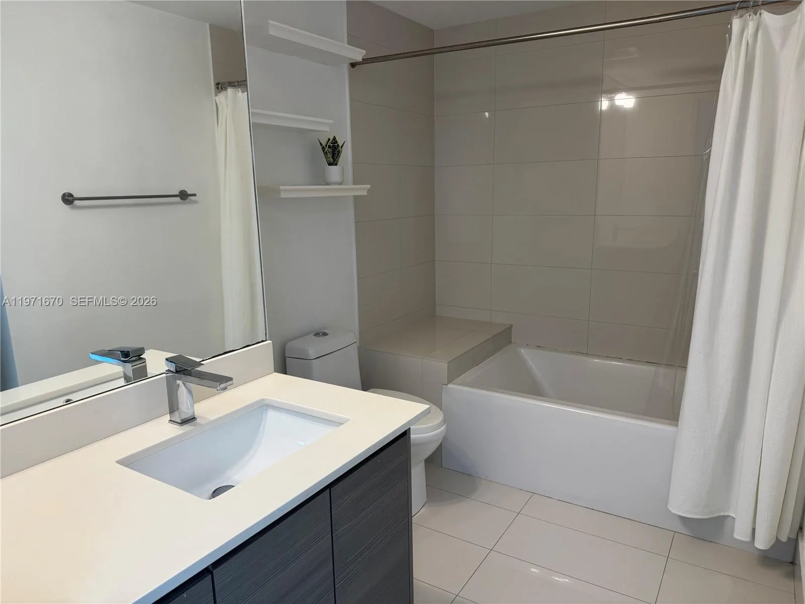 460 NE 28th St # 3906, Miami, FL 33137 photo 9
