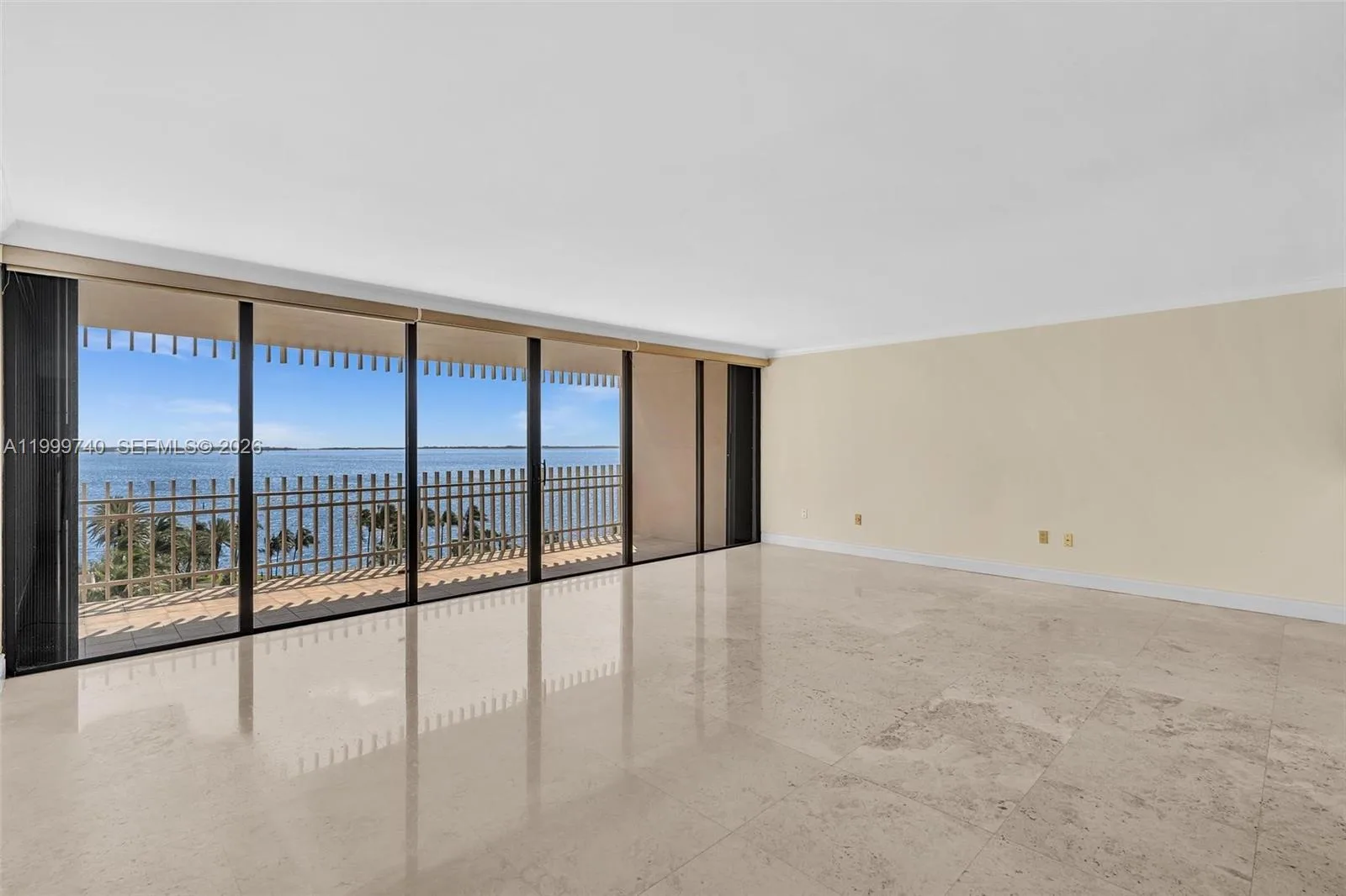 2 Grove Isle Dr # B805, Miami, FL 33133 photo 4