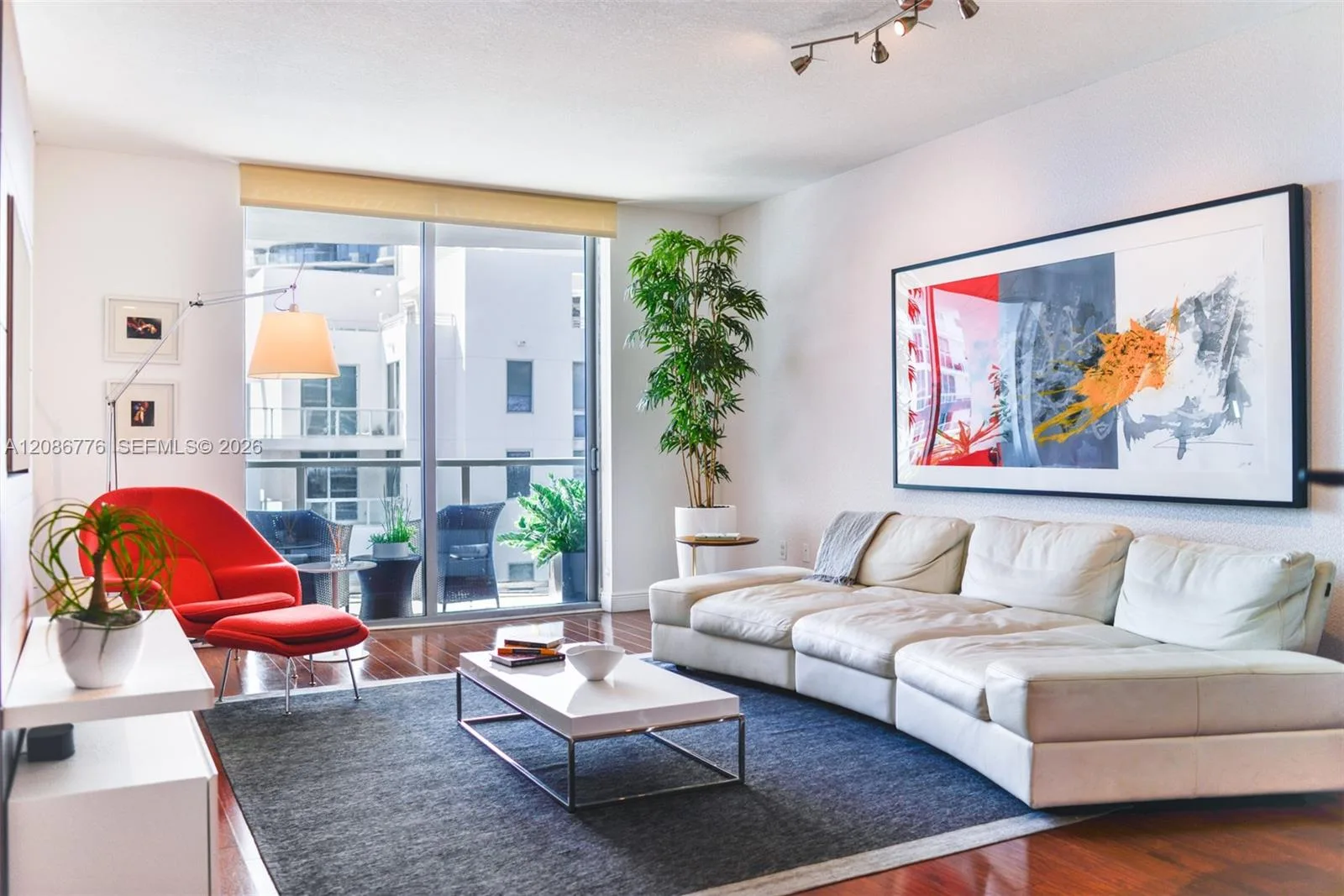 1060 Brickell Ave # 3515, Miami, FL 33131
