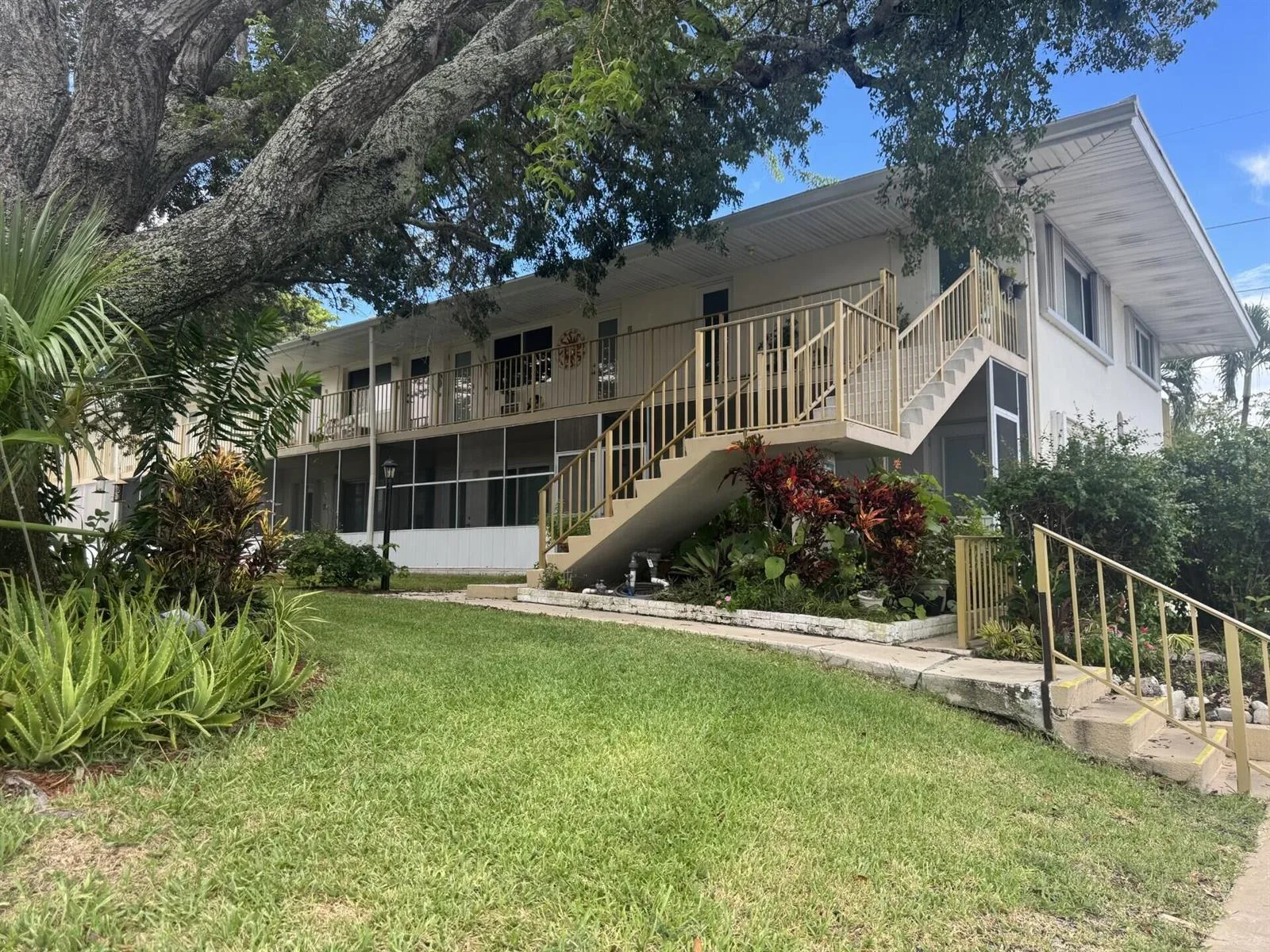 11 SW 4TH Avenue # 1, Boca Raton, FL 33432