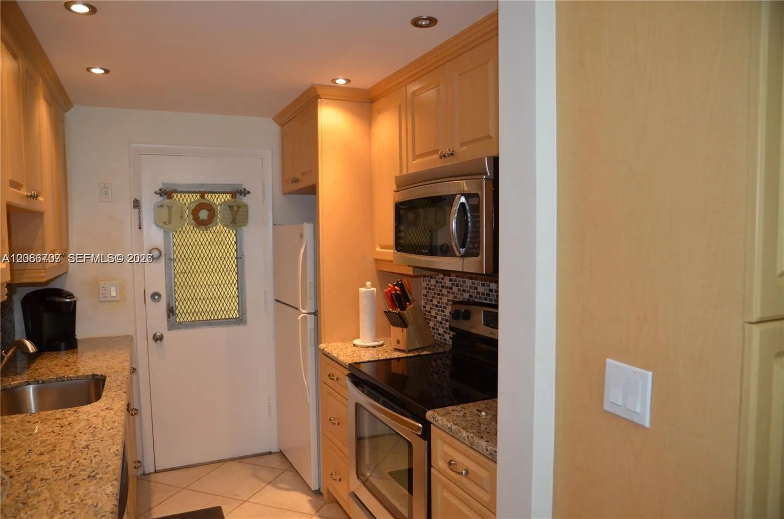 17050 NE 14th Ave # 115, Miami, FL 33162 photo 4