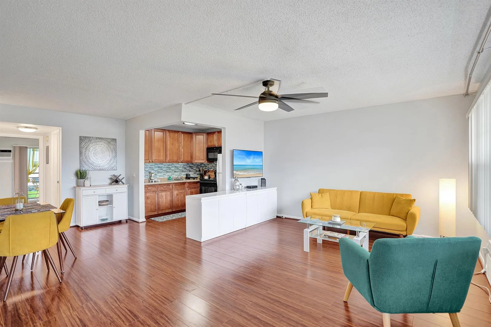 566 Fanshaw N, Boca Raton, FL 33434