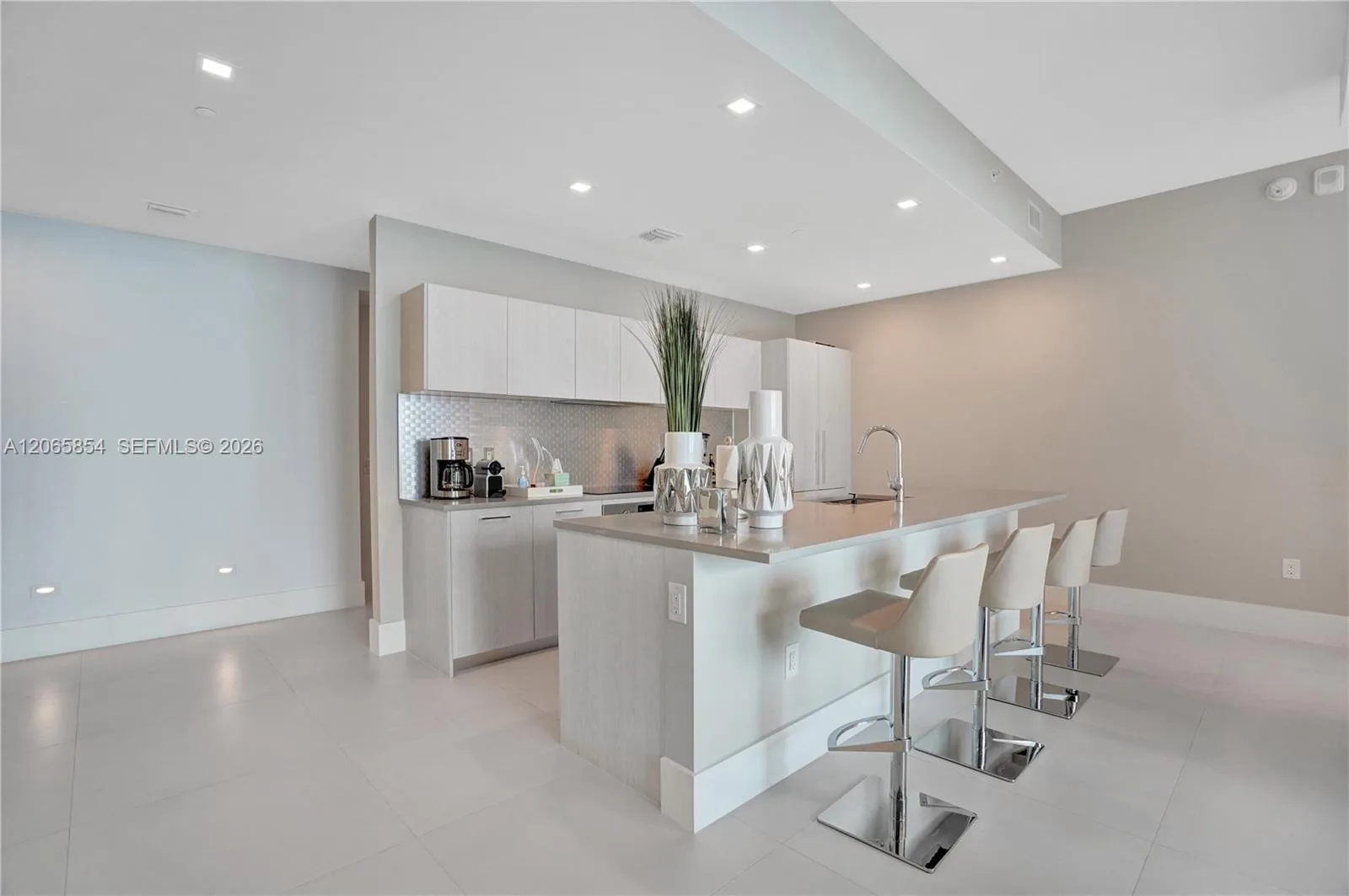 501 NE 31st St # PH4102, Miami, FL 33137 photo 9