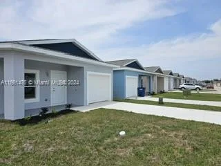 1494 Las Villas Blvd, Sebring, FL 33870 photo 2