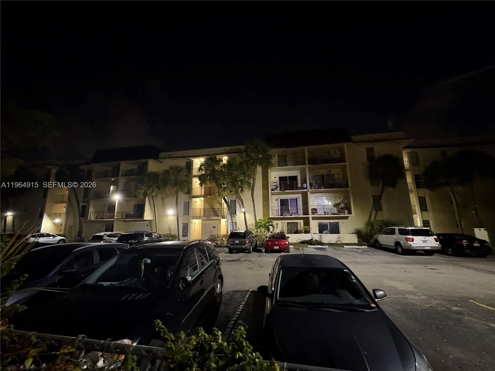 11905 NE 2nd Ave # C306, North Miami, FL 33161 photo 2