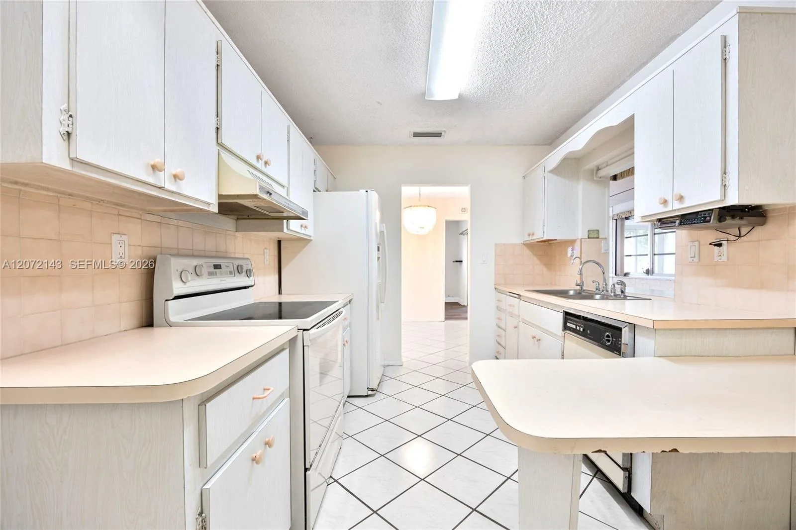 7102 NW 71st St, Tamarac, FL 33321 photo 3