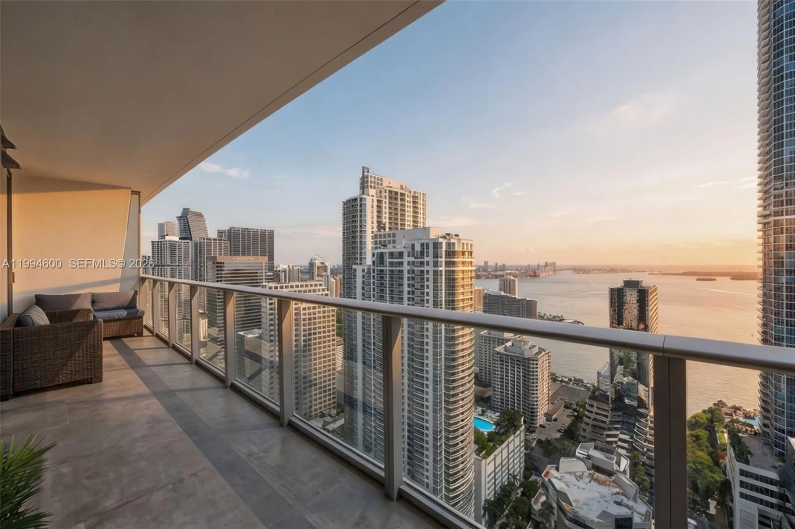 1010 Brickell Av # 4203, Miami, FL 33131