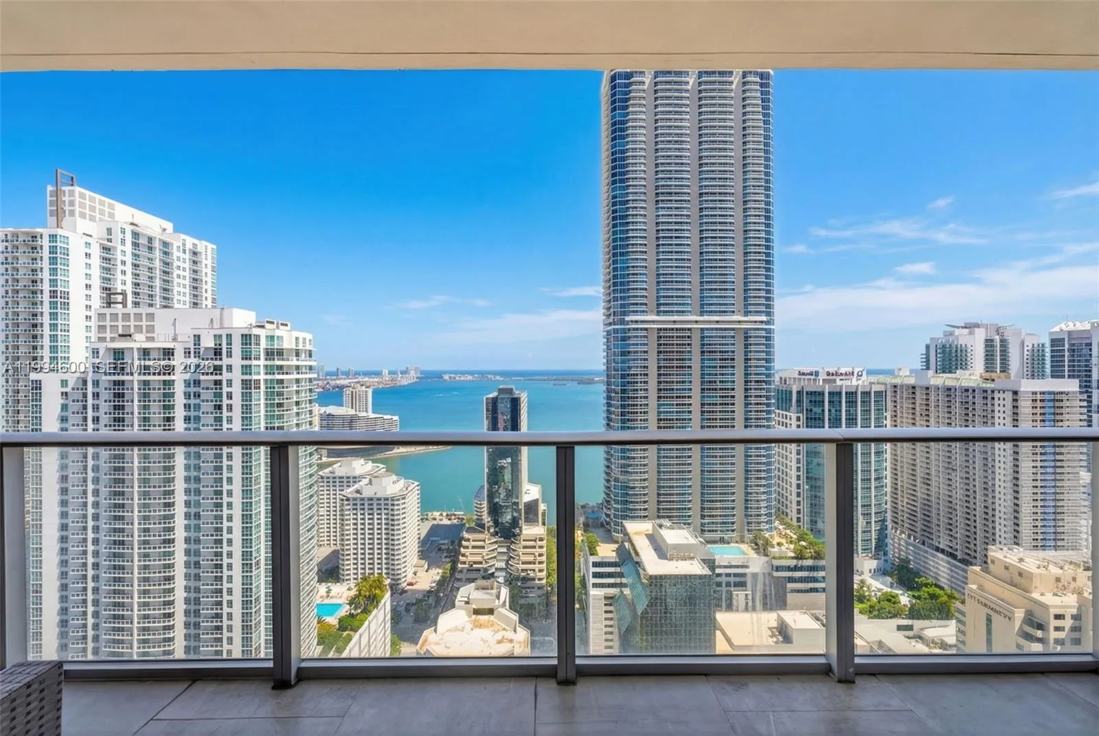 1010 Brickell Av # 4203, Miami, FL 33131 photo 4