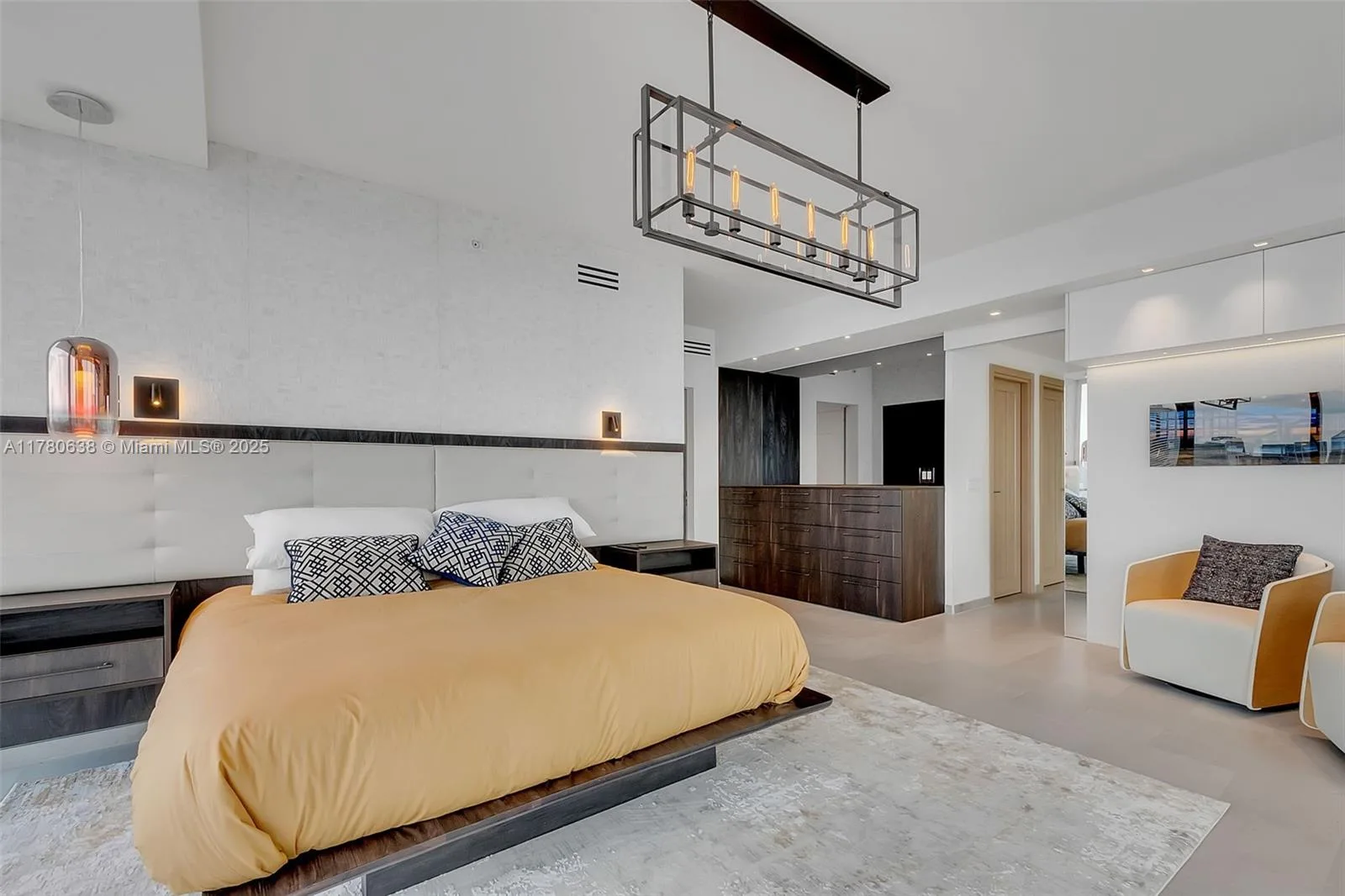 68 SE 6th St # 3911, Miami, FL 33131 photo 8