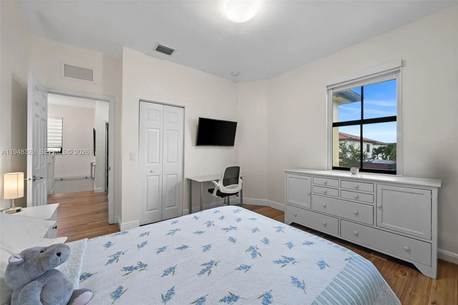 8658 NW 99th Path, Doral, FL 33178 photo 10