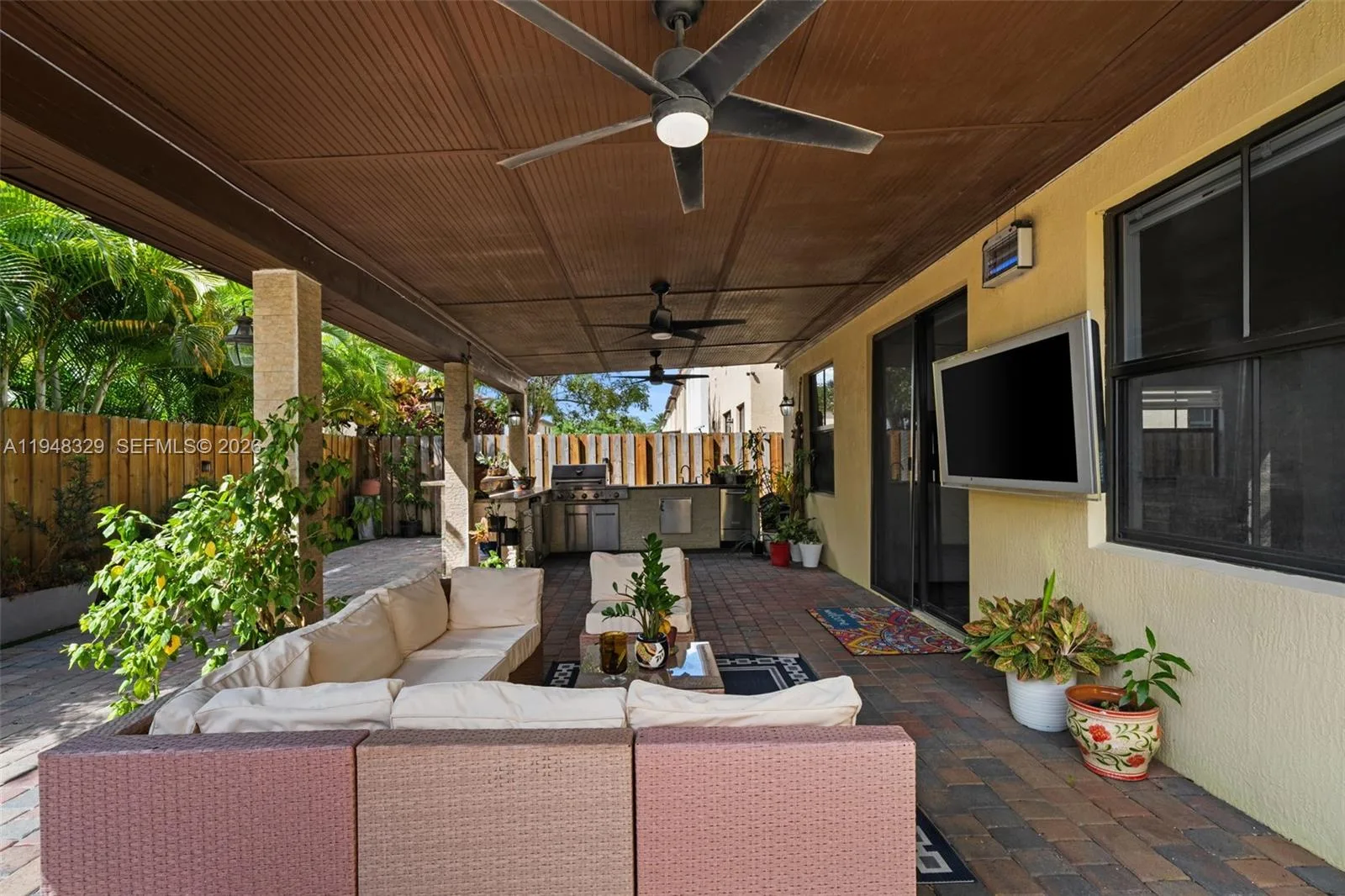 8658 NW 99th Path, Doral, FL 33178 photo 7