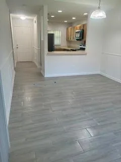 475 Glenwood Drive, West Palm Beach, FL 33415 photo 4