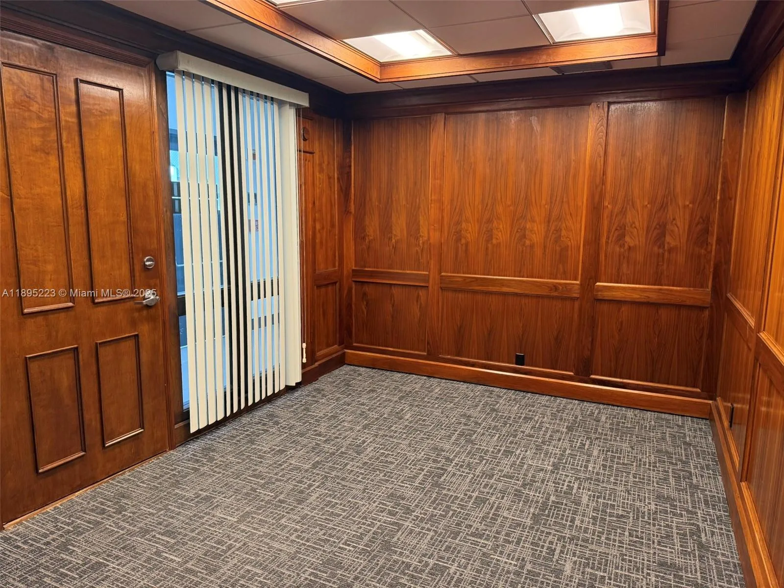 299 Alhambra Cir # 401, Coral Gables, FL 33134 photo 3