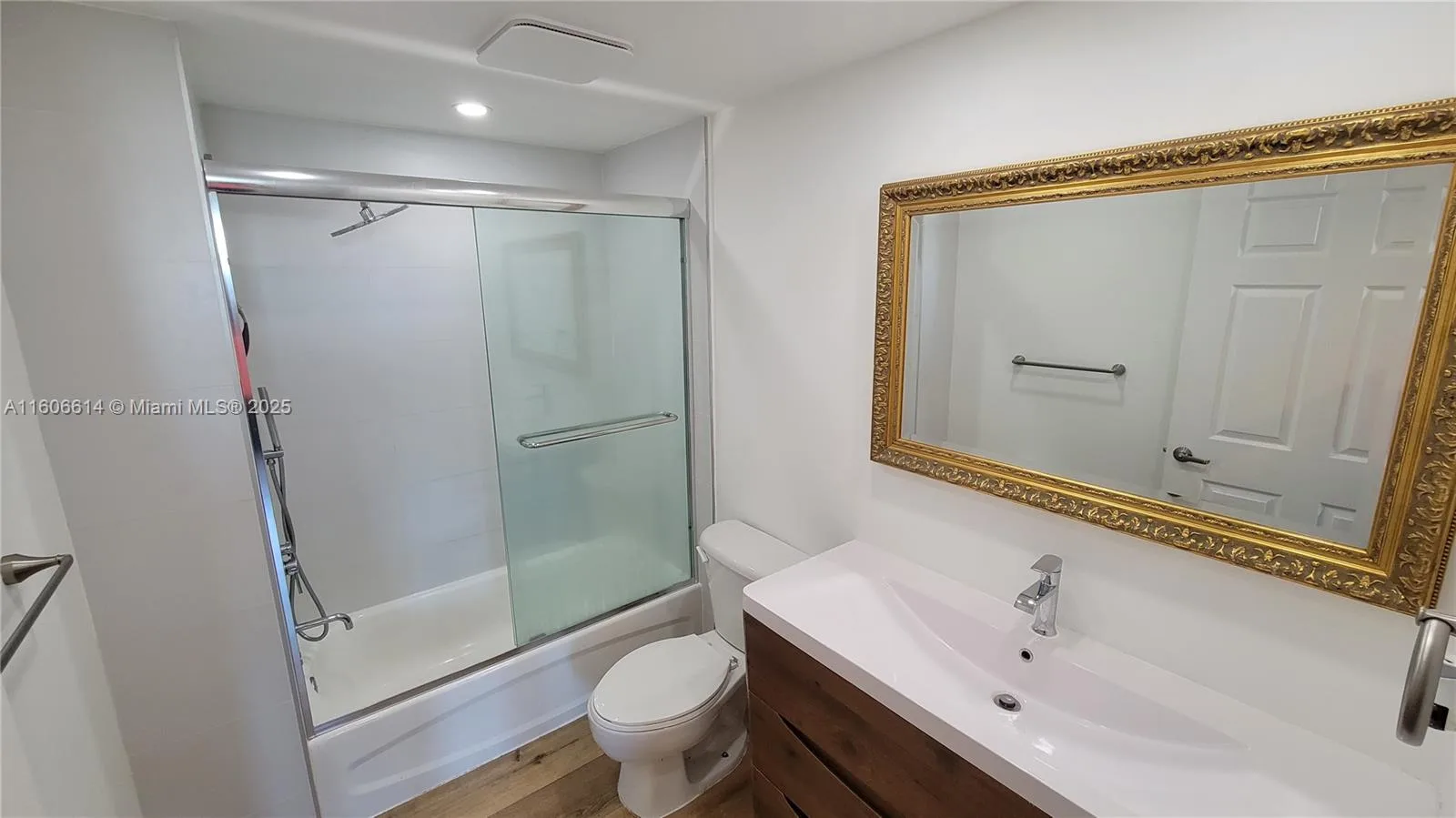 275 NE 18th St # 901, Miami, FL 33132 photo 8