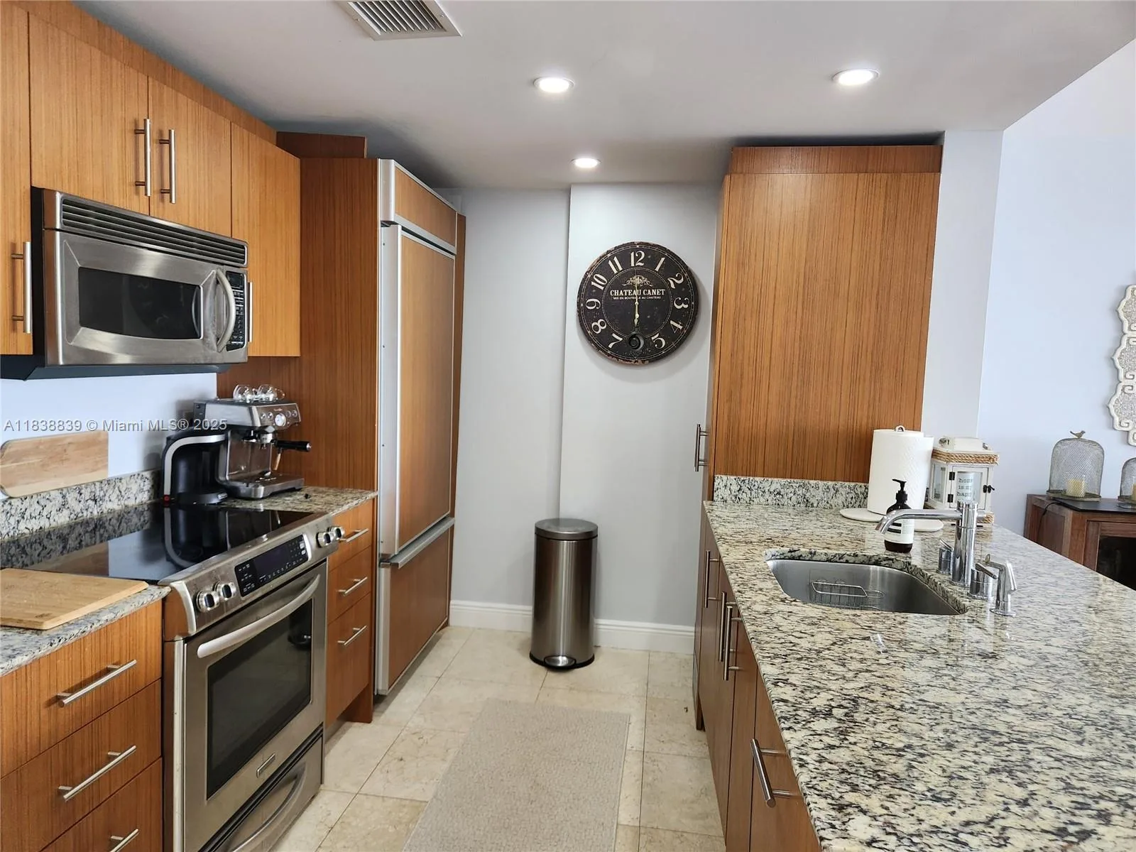 10275 Collins Ave # 824, Bal Harbour, FL 33154 photo 2