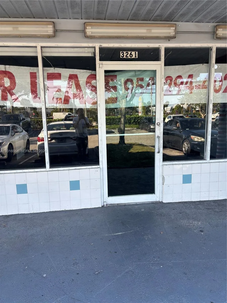 3261 Davie Blvd, Fort Lauderdale, FL 33312 photo 2